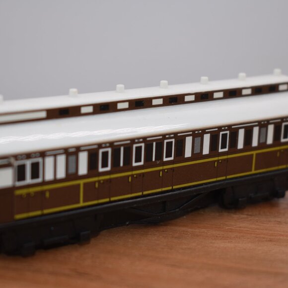 Old Slow Coach ERTL Thomas The Tank Engine & Friends Train Engine 2001 Vintage - Picture 3 of 8